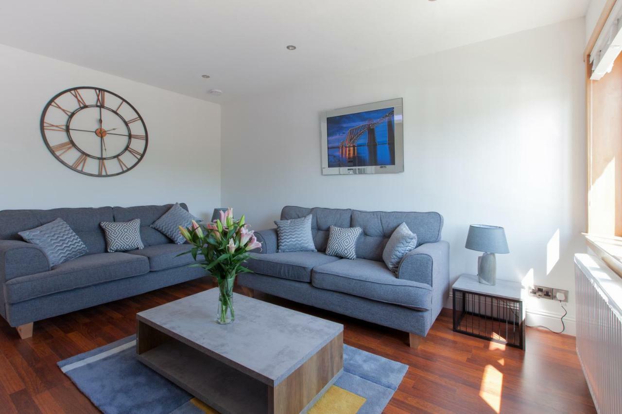 Leys Park Executive Apartments Dunfermline Exterior foto